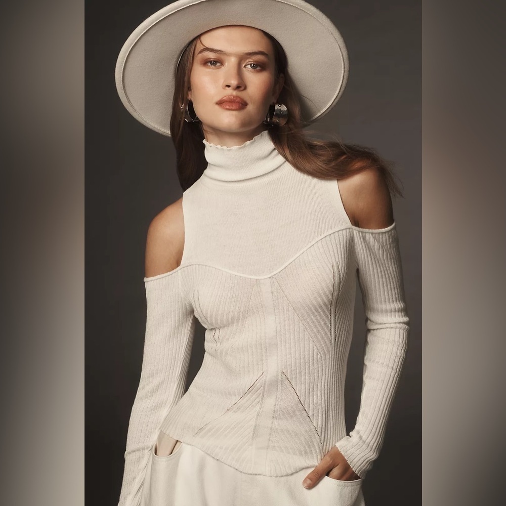NWT! Anthropologie Ivory Avantlook Cutout Turtleneck Sweater - Size Large 🏀
